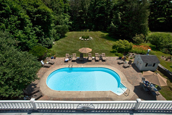 Caption Title - Lorem ipsum dolor sit amet